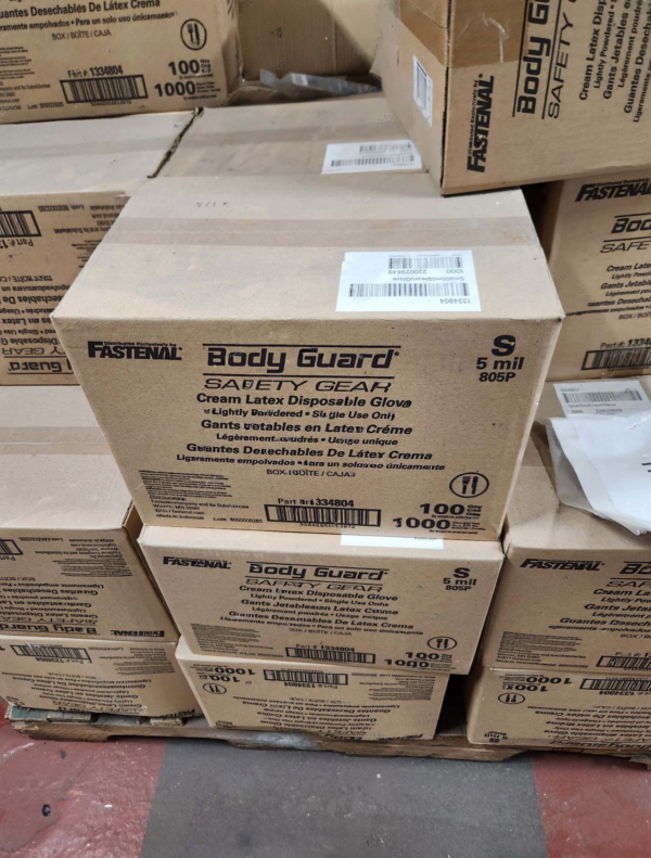 Clearance Sale: 50 Tons (Approx. 8 Million Pairs) of Disposable Gloves