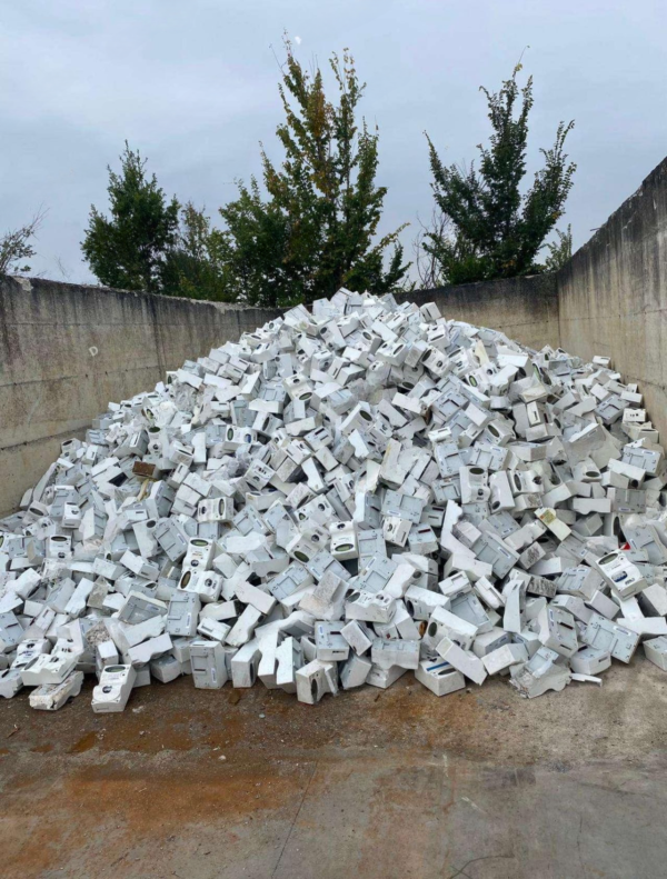 Overview of Recycled E-Meters: A Sustainable Choice for Your Needs